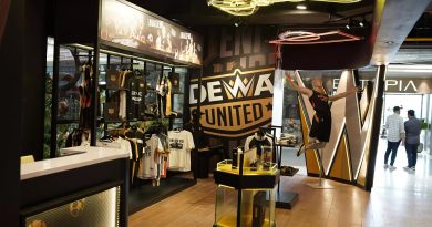 Dewa United Store di Carstensz Mall
