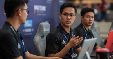 peran coach tim esports pro, analis strategi game esports, di balik layar tim juara